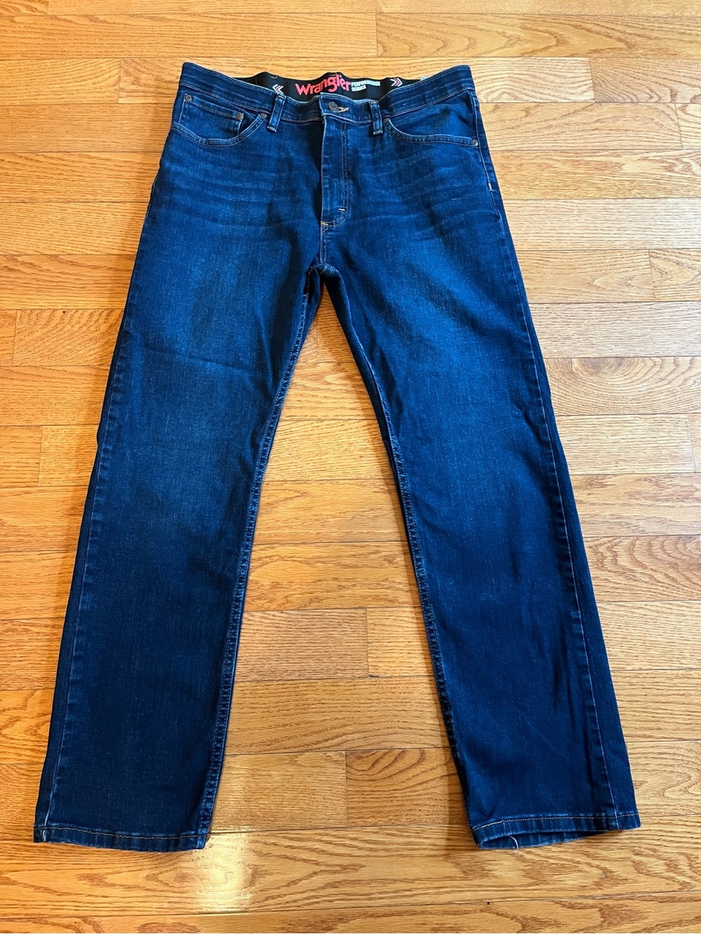 Wrangler Men’s Indigo Straight Jeans